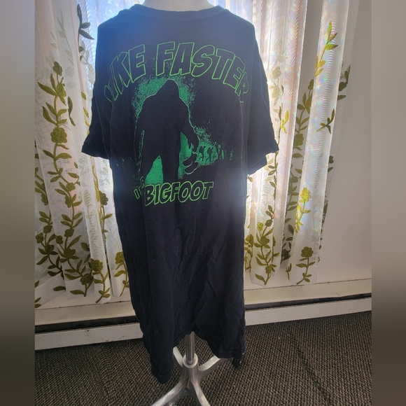 Gildan 100% heavy cotton Bigfoot tshirt rare westbranch state park ohio - Picture 4 of 8